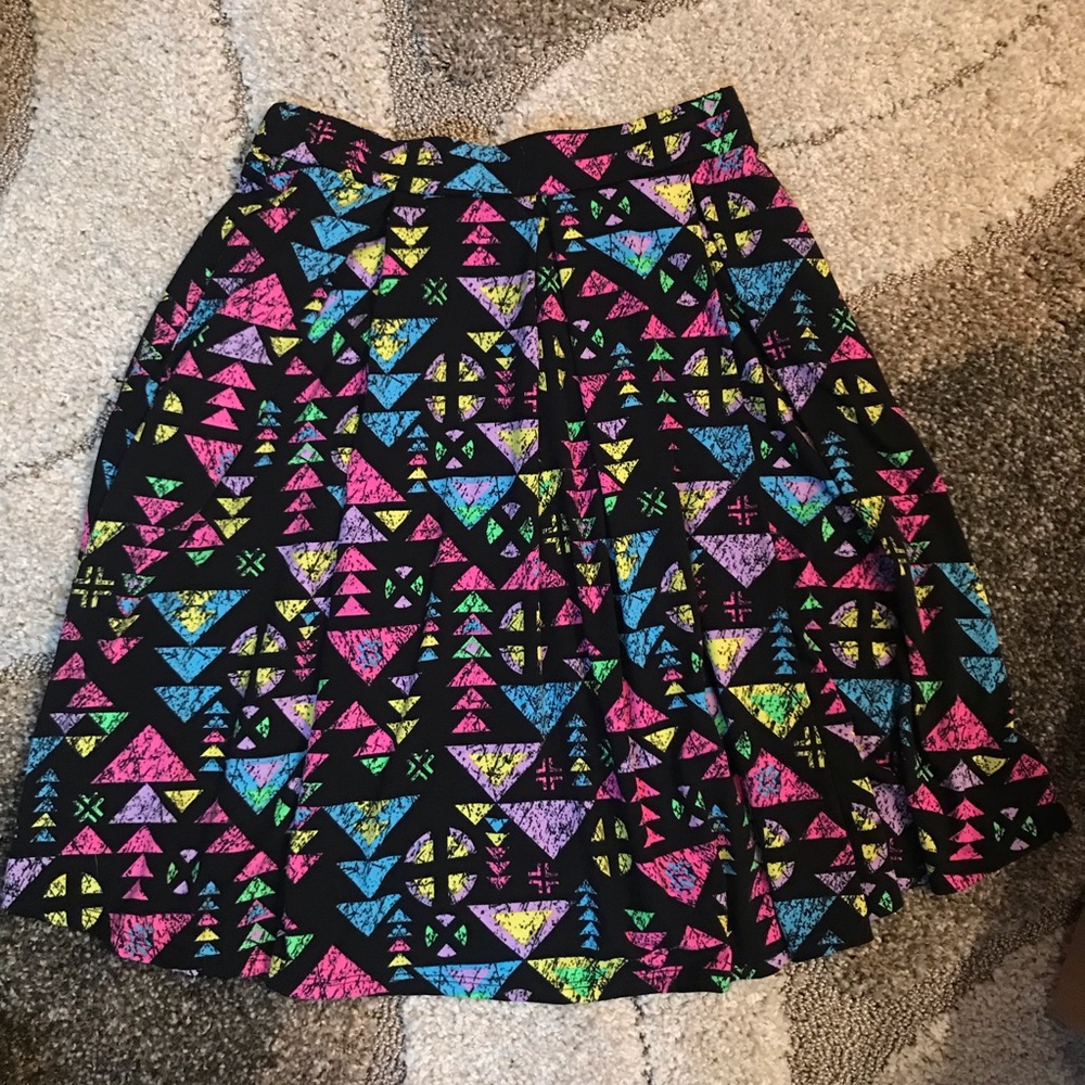LulaRoe Colorful Triangle Print Skirt